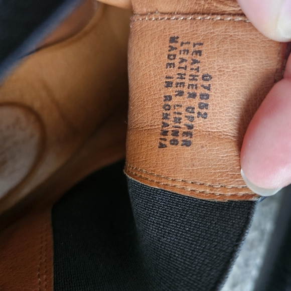 Madewell 'Lonnie' Ankle Bootie Sz 8 Black Leather Stacked Heels Side Flaw - Picture 8 of 8